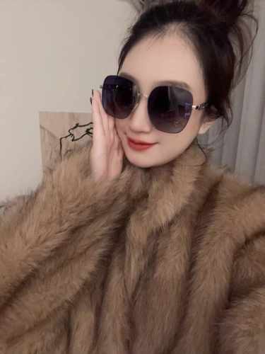 p90 Gucci古驰 Gg圆框太阳镜 完美品质 独特设计 适合各种脸型 亮相时装周 超时尚百搭 实物精致 情侣款 男女均可佩戴 型号：G9388