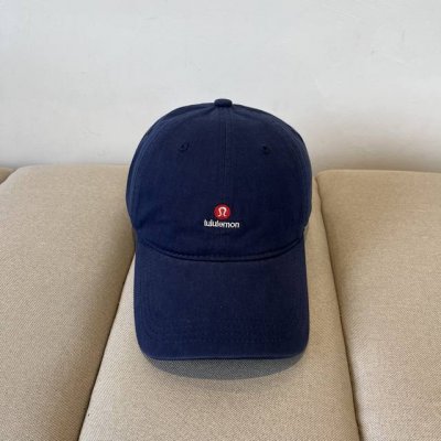 Lululemon棒球帽 爱健身的集美们一定听过的Lulu~ 非常适合多巴胺的你 颜色齐全赶快入手。