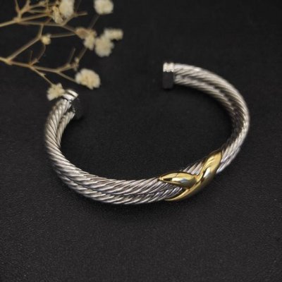 David Yurman 10Mmx手镯。单X和双X两个款式。建议适合佩戴的手围15-20Cm 编号Dysz-019、Dysz-020