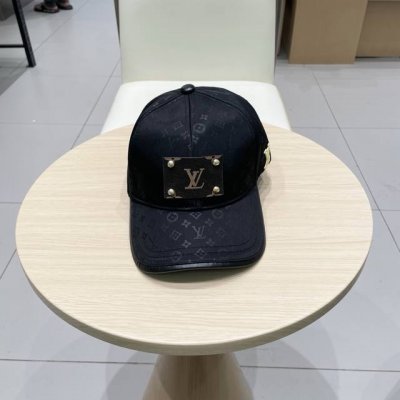 L V 新品棒球帽 满绣Logo经典简约 时尚休闲设计 跑量新品