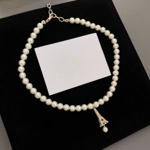 高品质 细节如图 D 巴黎铁塔珍珠项链 ZP6200 周也同款 走秀款 墙裂推荐 绝美梦幻的巴黎铁塔设计超有气质的珍珠项链 超级爱 绝美一致Zp黄铜材质施华洛珍