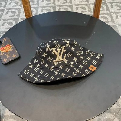 louivuittonlv 专柜新款路易威登老花渔夫帽，简单大方 男女通用遮阳帽，