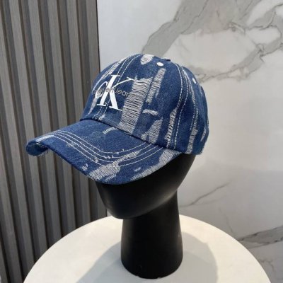 ck新款 水洗做旧牛仔布棒球帽 新推出洗水牛仔系列，休闲百搭 衣橱搭配神器
