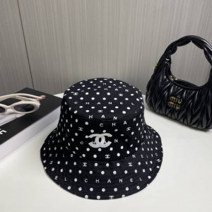 Chanel香奈儿 新款简约刺绣Logo渔夫帽新款出货，大牌款超好搭配，赶紧入手