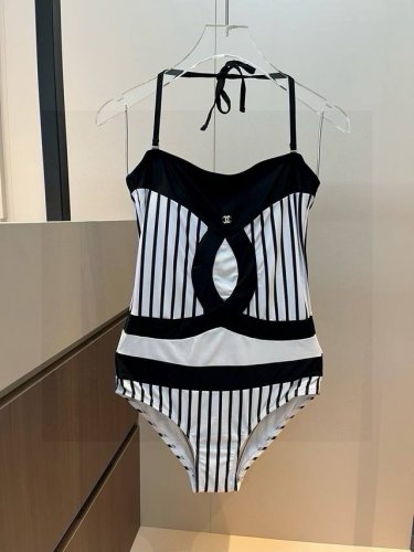 Chanel香奈儿官方新款泳衣比基尼，高端定制，S M L Xl