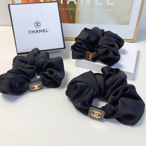 chanel小香 celine赛琳 ysl圣罗兰发圈 黑钢Logo皮筋发圈气质百搭小仙女必入单品 宝藏款 闭眼入推荐款 单个