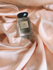 专柜品质 armani阿玛尼珍藏系列 giorgio Armani阿玛尼玉龙茶香 前调 橘子 柠檬 中调 茶叶 后调 龙涎香 香调 柑橘木质调 男女皆可 很东方