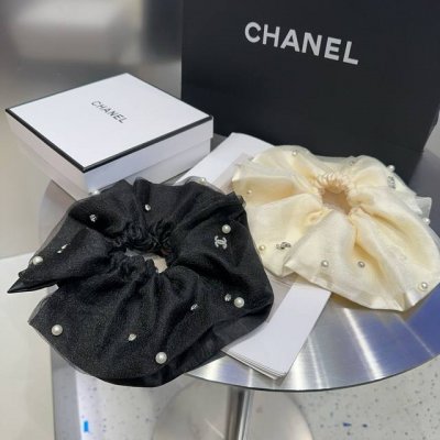 配包装盒 Chanel 香奈儿 最新款小香大发圈，名媛范儿十足，时尚潮人必备