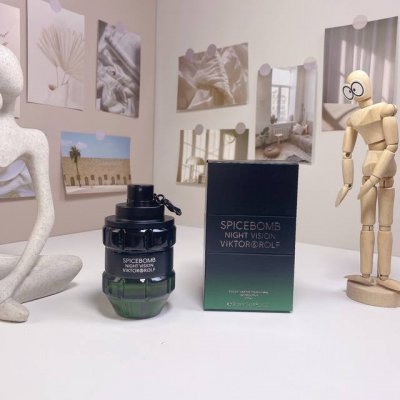 高端品质 维克多与罗夫激情炸弹午夜版100Ml viktor&Rolf Spicebomb Night Vision Eau De Toilette, 品牌 维
