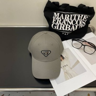 pr Da 普拉达牛仔布倒三角棒球帽 秀场同款 面料柔软舒适 百搭休闲款 闭眼