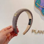 配包装 chanel 香奈儿 最新款小香发箍 复古头箍 网红爆款推荐 搭配高端材质 超精致 时尚百搭