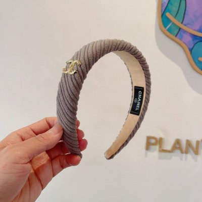 配包装 chanel 香奈儿 最新款小香发箍 复古头箍 网红爆款推荐 搭配高端材质 超精致 时尚百搭
