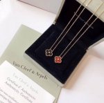 van Cleef & Arpels 梵克雅宝Vca中号四叶草 带钻项链 黑玛瑙Or红玛瑙 经典百搭的黄金色 精选德国进口亚金材质电镀18K玫瑰金色 现货三色
