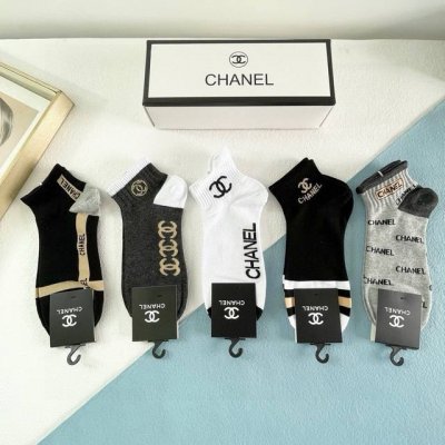 配包装 一盒五双 Chanel 香奈儿 爆款船袜高版本 好看到爆炸 欧美大牌船袜男女款潮人必不能少的专柜代购品质 袜子 搭配起来超高逼格 时髦度爆表啊啊啊啊 推