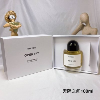 专柜品质 byredo百瑞德 年夏季限量新品香水广阔天空Open Sky天际之间香水100Ml 木质辛辣调 前调 柚子 黑胡椒 中调 麻叶 尾调 圣檀木 香根草