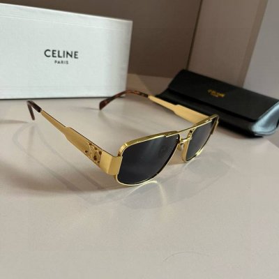 赛琳Celine复古小圆框墨镜瑟琳的款凯旋门一直都很火可以说是一镜难求 hold不住猫眼的姐妹可以选这款低调又耐看