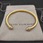 David Yurman 5Mm金色带钻半边钻手镯。建议适合佩戴的手围15-20Cm 编号Dysz-109
