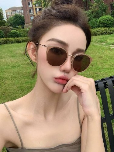 新品Chanel 香奈儿太阳镜以独特魅力和前卫风格诠释春夏最新眼镜，质感超好佩带舒适 型号：Ch6314