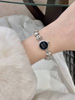 250024 我们出品 预售11号左右出货，Zp9040！量大咨询客Fu Mu珐琅字母满钻手链 Mu简直就是少女收割机 真的太懂女人了珐琅M字母圆牌超大颗施华洛