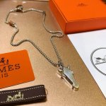hermes 爱马仕项链 猪鼻子项链系列首饰 进口定制.高端链条经典搭配 新品 简单时尚专柜一致 火爆款出货 设计独特 前卫 男女必备款！