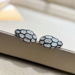 a5225 高级珠宝 灵蛇系列 奢侈 菱格 珐琅 蛇形 耳拍 大方得体 耳环 超美单品银色蛇纹搭配顶级925纯银微镶工艺品质超凡脱俗的设计搭配 超美的个性风格