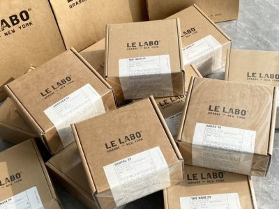 原单品质 Lelabo 这几年真的是红翻天，味道不是说没有替代，而是Lelabo调香和它的瓶身设计感一样 有种通透感 至于说哪瓶最好闻，哪瓶最值得买，香水的味道