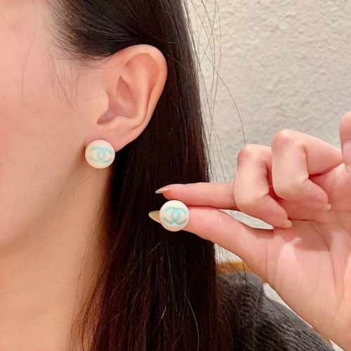 Chanel香奈儿 中古 双C耳钉原版复刻Logo 小香家的款式真心无需多介绍每一款都超好看 精致大方 非常显气质.
