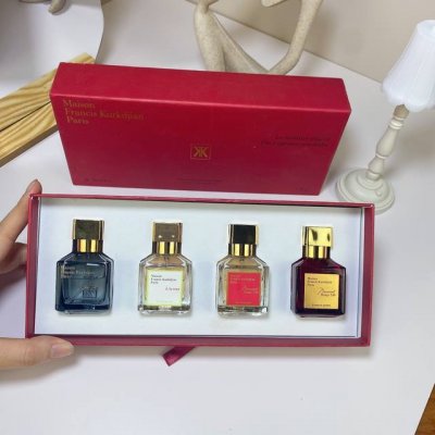 专柜品质 吉安香水中样30Ml四件套 4*30Ml带喷头 味道 金色540 红色540 玫瑰 丝锻心情