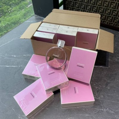 专柜品质 粉红邂逅 规格 Ml G价大概在 0.. 这只粉红邂逅也被称为邂逅柔情，就如她的瓶身给人的感觉一样 很甜美 温柔 幸福洋溢 强调花香与香草的极致性感，