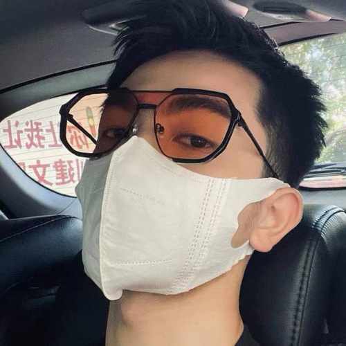 Gucci古奇 新款连体驶驾镜墨镜出行必众备多明星同款 太阳镜 男女太士阳镜飞行 型号：G011