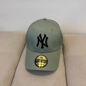 新品 专柜品质，细节就是完美 Mlb拼接新款 官网步上新Ny，代购版本 质量看细节好！