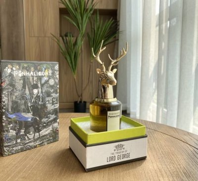 专柜品质 麋鹿实拍 乔治勋爵的悲剧 即潘海利根兽首系列的鹿首 潘家兽首系列本就是香水界数一数二的高颜值选手天团 要从这条香水线里再拔出一个将军 非乔治勋爵的悲剧