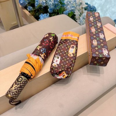 Louis Vuitton 路易威登 新款 三折自动折叠晴雨伞 新涂层技术深色伞面 拥有令人惊喜的遮光效果