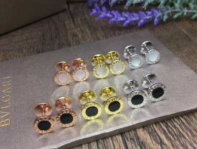耳钉 飞碟耳堵p30Bvlgari宝格丽经典黑玛瑙 白贝母耳钉 玫瑰金 黄金 白金三色原版一致9Mm直径 男女均可佩戴 亚金材质+925银针防过敏 镶嵌黑玛瑙