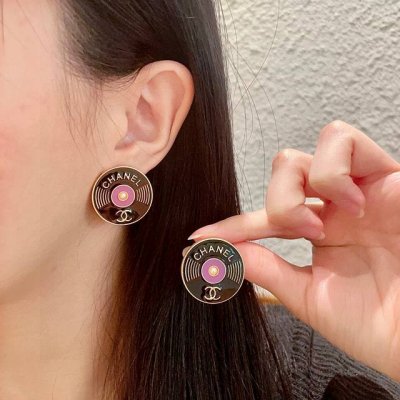 香奈儿经典双C字母耳钉