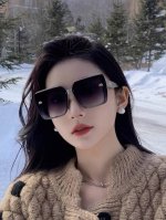 Miumi*新款韩版个性Ins镶闪光粉墨镜女防紫外线强光户外驾驶街拍太阳镜