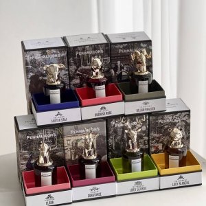 专柜品质 潘海利根的兽首系列 应该是最让人有欲望收齐一整套的香水吧 每瓶香水都代表一个人物 谋杀丈夫 男欢女爱 偷情 复仇 合起来就是一部恢弘的英式贵族小说 从