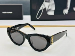 网红爆款 圣罗兰Sl M94 Size：53口20-145 金属款设计 B俏皮甜美质感超好