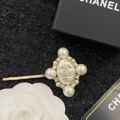 编码H268 0857845 小香发夹热销款火爆上新 同步专柜独家高端品质实拍图代购级别做工精致细腻重工版本超级仙女唯美的一款做工超级细心无漏洞媲美Zp买到就是