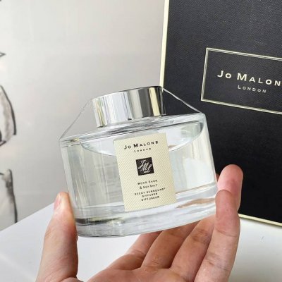 专柜品质 鼠尾草与海盐细节展示 祖.玛珑Jomalonelondon165Ml居家室内香薰 全部21年新包装 每款都附赠两支专柜赠品小样香水 小样默认鼠尾草与英