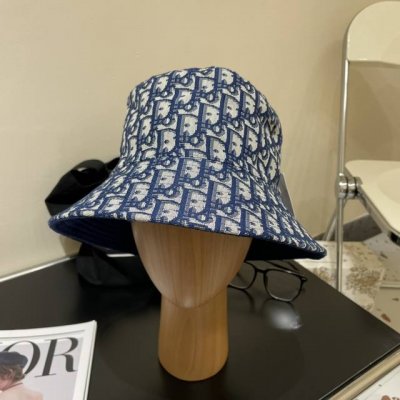 迪奥Dior 官网最新双面满印迪奥Logo渔夫帽 防晒指数超高 特别显脸小 有型不软塌 可随意折叠 携带方便