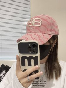 新品Balenciaga巴黎世家新款高端棒球帽 现货秒发简约时尚超级无敌好看的帽子 情侣款 原单货比起其他帽子的优势