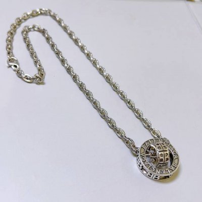 原单货新品 巴黎世家项链 Balenciaga 新款项链专柜一致 细节做工精细 每个细节流程到位 设计工艺精细 火爆款出货 设计独特 复古风格 巴黎世家项链