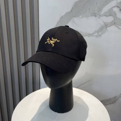 Arcteryx Small Bird Hat 始祖鸟刺绣标弯檐棒球帽轻量帽子防晒帽遮阳帽情侣款Small Bird帽子四季皆宜 性能持久 适合越野跑 徒步 登