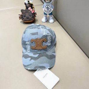 celine塞琳新款高版本炫酷迷彩三角标棒球帽洋气潮品，男女同款！
