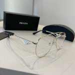 prada 普拉达 界级大师制造. 太阳墨镜 高档 潮流时尚百搭男士 女士款百搭瘦脸太阳镜 高品质 ！开车太阳镜 ！