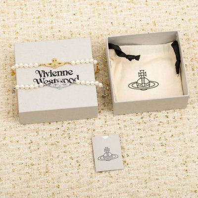 项链 手链 Viviennewestwood 量大咨询客Fu 绝美土星珍珠套装 Z包装没做，重磅推荐，一定要整套入，闭眼入准没错！纯粹王冠球是经典的象征，闪耀土