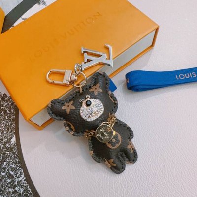 新品发布Lv钥匙扣 Lv包包扣 最新款包包挂饰档次更高明星同款Anger Forest系列经典款联名设计理念钥匙扣系列 细节对版做旧处理 非市面亮面版型 这款一