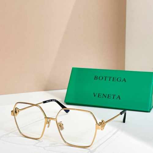 p190 Bottega Venet*Model：Bv1244 Size：63口13-138
