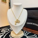 新款 专柜品质 Chrome Hearts克罗心经典十字架太阳花项链，凹凸造型不同的花纹设计风格呈现出与众不同 十字架童军花是克罗心的标志 所以更经久不衰 正品